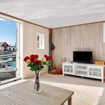 Vakantiehuis 7 Person In Bud